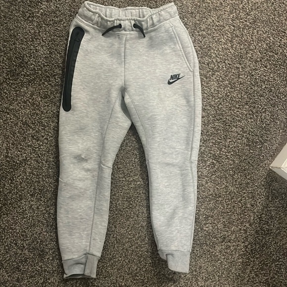 Other - Gray Nike tech pants size youth small